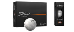Detailansicht des Titleist Pro V1 2025 mit Dimple-Technologie für besseren Spin und Kontrolle